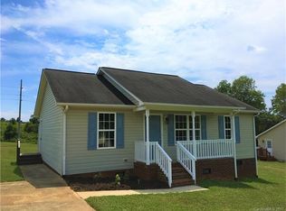 2801 River Village Ln, Lincolnton, NC 28092