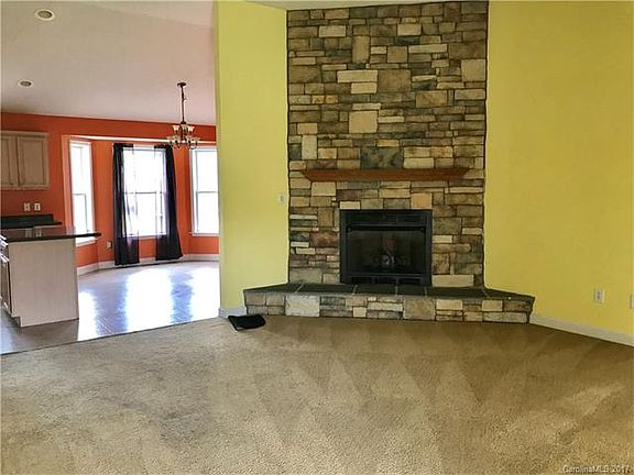5th image of 1137 Landsdown Dr