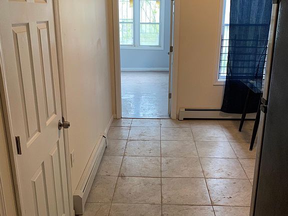 5th image of 181 N 9th St Floor 1
