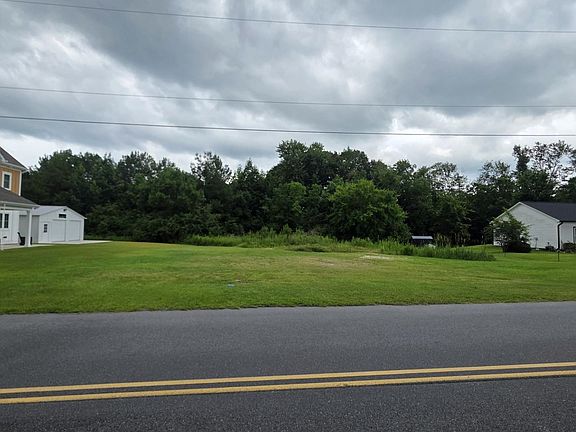 2nd image of 3235 New Rd.