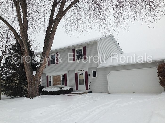 1st image of 704 Downey Ave