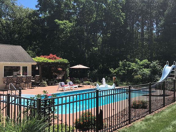 4th image of 3823 Conifer Ct