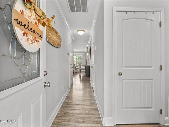 3rd image of 125 Bellas Way