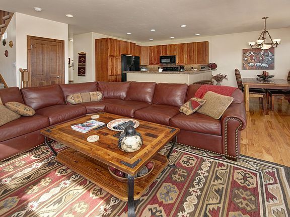 5th image of 88 Oak Ln #88
