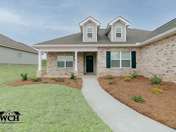 3rd image of 203 Creek Cove Trl