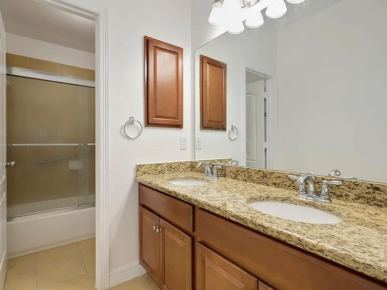 2110 Mateo Park Dr — Photo 17