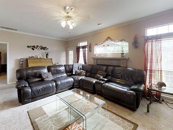 2nd image of 10722 Canyon Oaks Ct