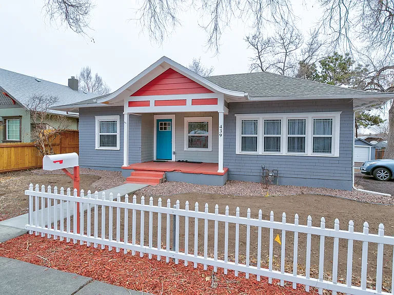 439 N Walnut St — Photo 31