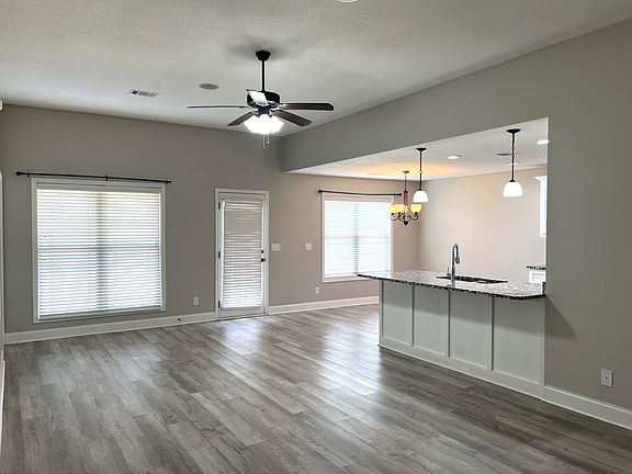 5th image of 225 N Charity Ln