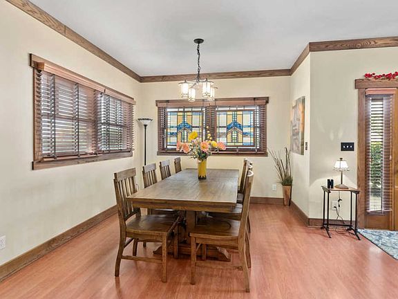 4th image of 209 Windmeade Cir