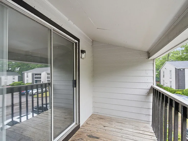 The Bartlett — Photo 9