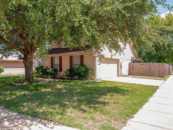 4th image of 1099 Roundrock Dr