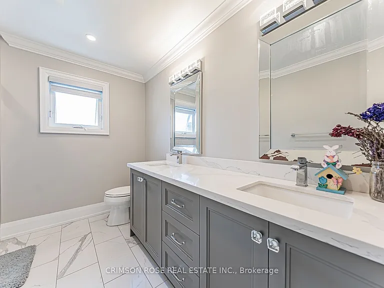 1588 Stationmaster Ln #UPPER HALF — Photo 27