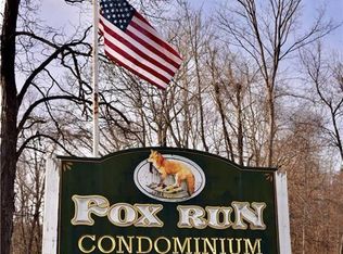429 Fox Run Ln, Carmel, NY 10512