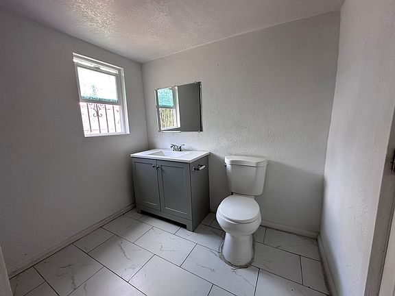 5th image of 4166 48th St #2