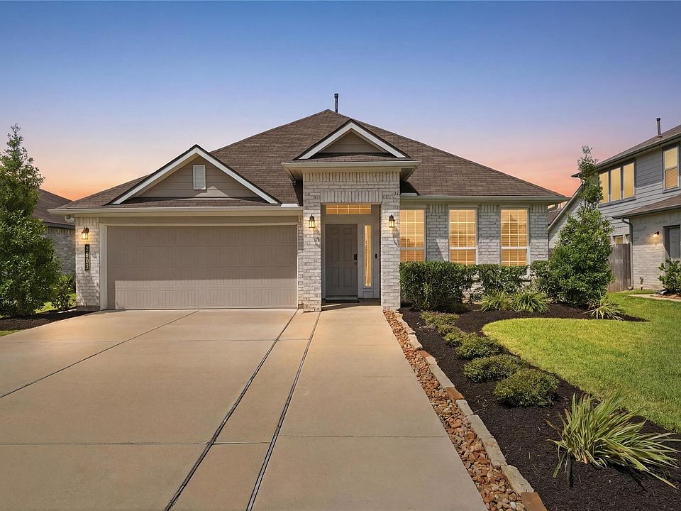 1st image of 2603 Emerald Ln