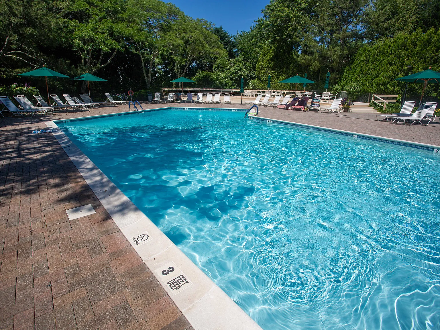 Southampton Condo for Winter Rental — Photo 2