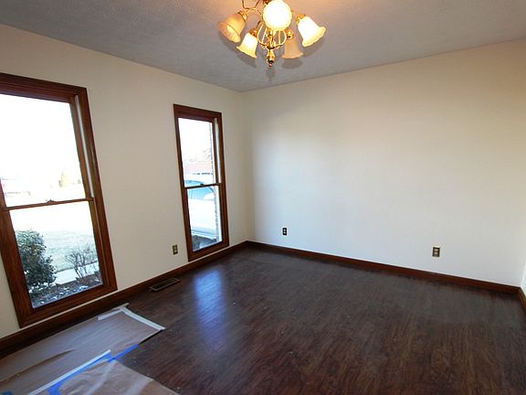 4th image of 83 Township Road 1212