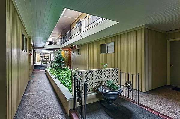 850 Martin Berhman — Photo 6
