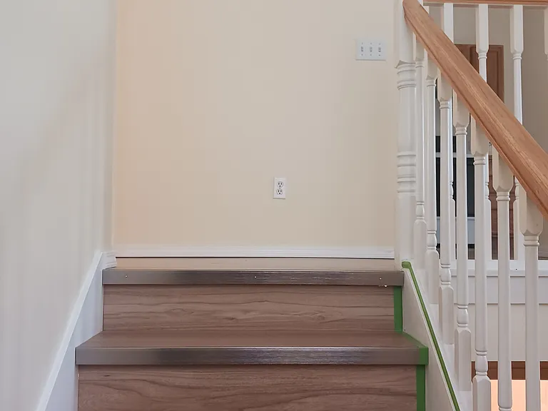 108 Burton St — Photo 12