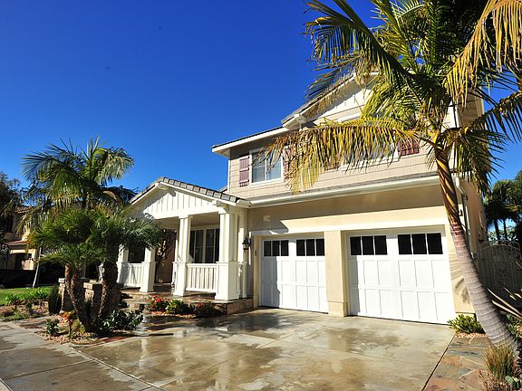 3 Car Garage (1 D/Deep)