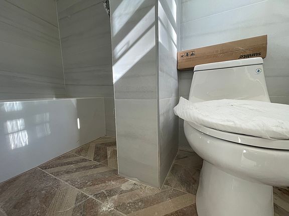 2nd image of 28 Dales Ave #3E