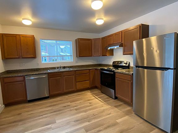 4th image of 9520 Hancock Ave SE