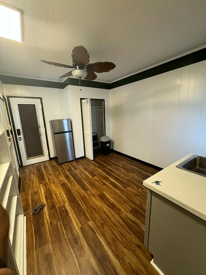 1126 3rd Ave - Room 2 — Photo 3