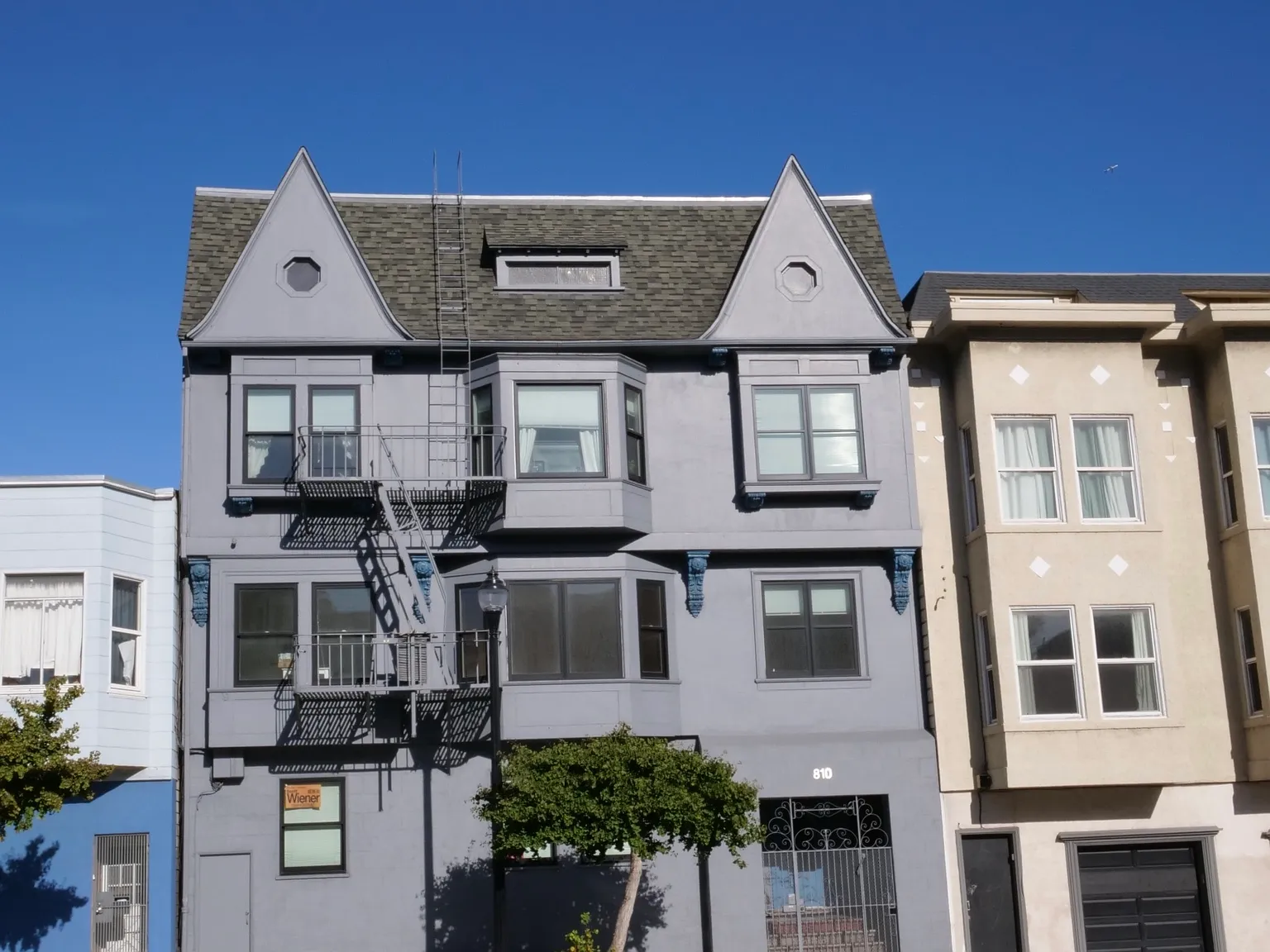 1 bed, 1.0 bath, 475 sqft, $3,800 — Photo 1
