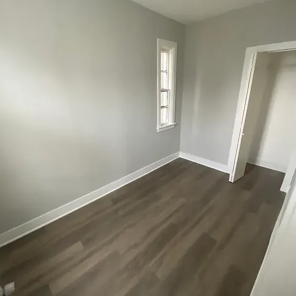 1019 W 18th St #1R — Photo 2
