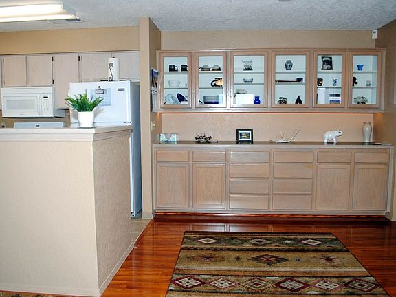 5th image of 2900 Vista Del Rey NE Unit 24D