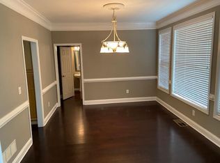 100 Alexandria Ct, Fayetteville, GA 30214