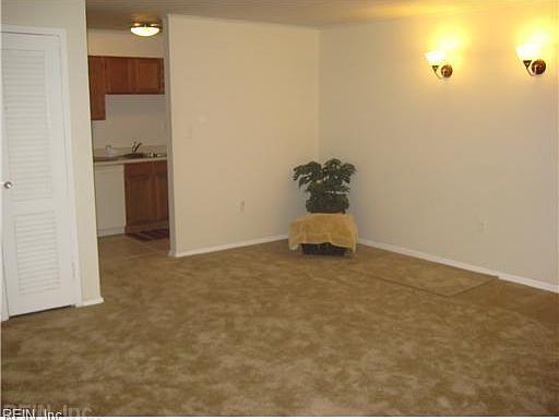 1st image of 1005 Woodrow Ave APT 1D