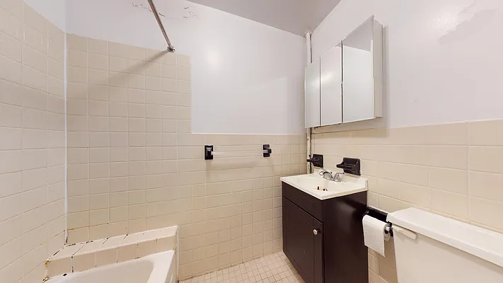 Rented by Bond New York | media 20