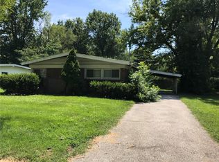 8416 Red Fir Dr, Saint Louis, MO