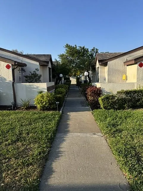 2 bed, 2.0 bath, 937 sqft, $1,650 — Photo 2