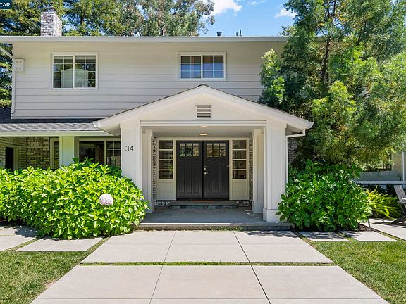 4th image of 34 Mott Dr