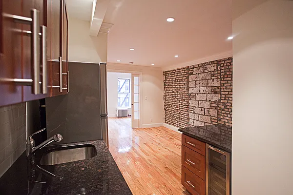 Rented by Dallien Realty Limited Liability Company | media 30