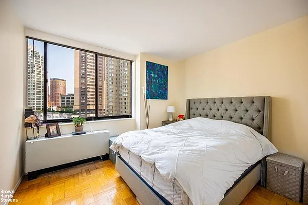 Rented by Samuel Realty Group LLC | media 14