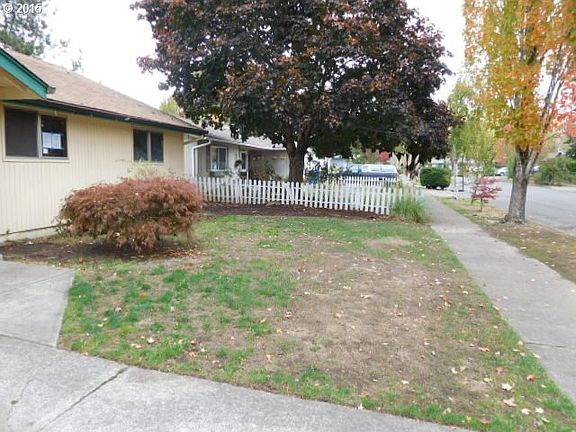 3rd image of 3125 Starr Ct NE