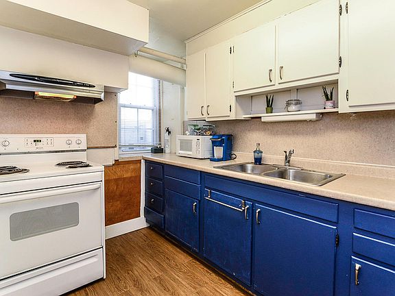 2nd image of 521 Elizabeth St APT 4