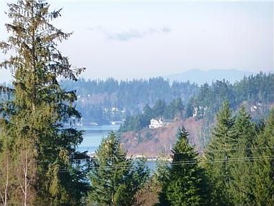 3rd image of 1221 Point Fosdick Dr NW