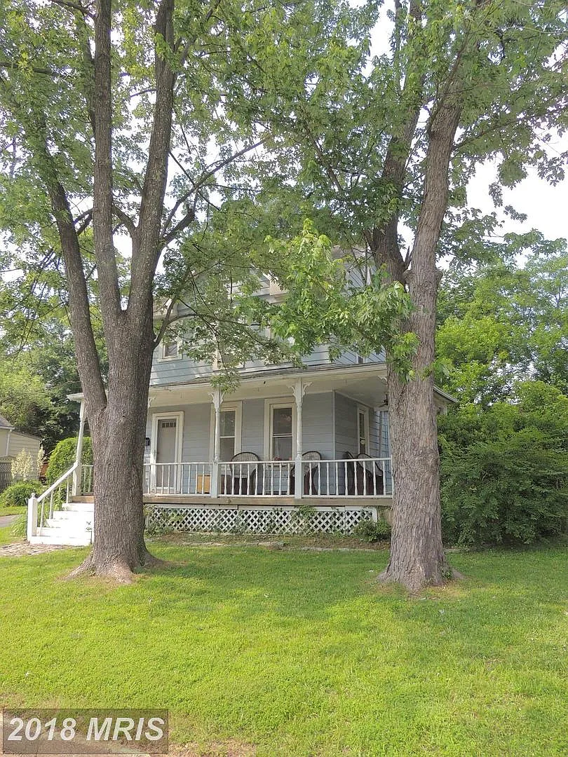 5004 Fox St photo 1