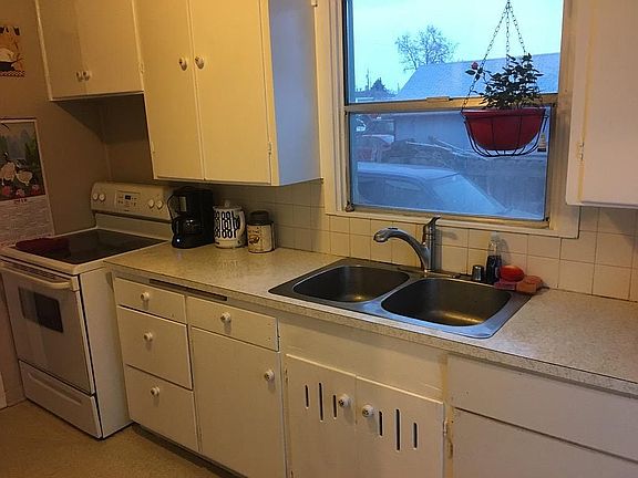 2nd image of 1526 Judson Ave