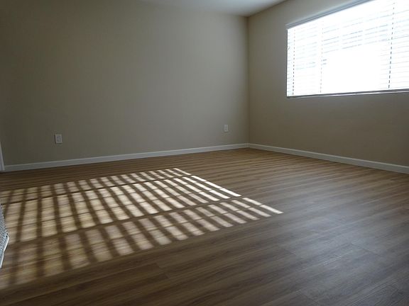 3rd image of 1750 S Westgate Ave