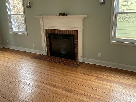 3rd image of 9 Pierson St