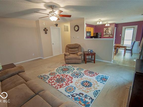 3rd image of 15374 Border Dr