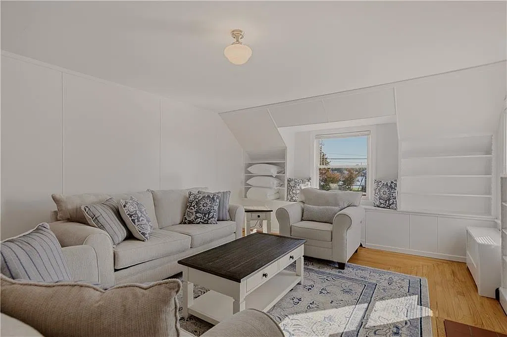 1 bed, 1490 sqft, $2,700 — Photo 4