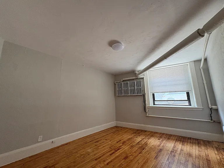 10 Sewall Ave #1 — Photo 3
