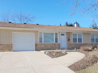 7330 Dorothy Ln, Tinley Park, IL
